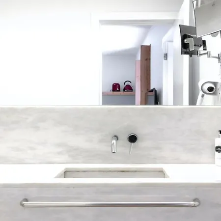 Plum Guide - The Classical Collage Appartement Lisboa